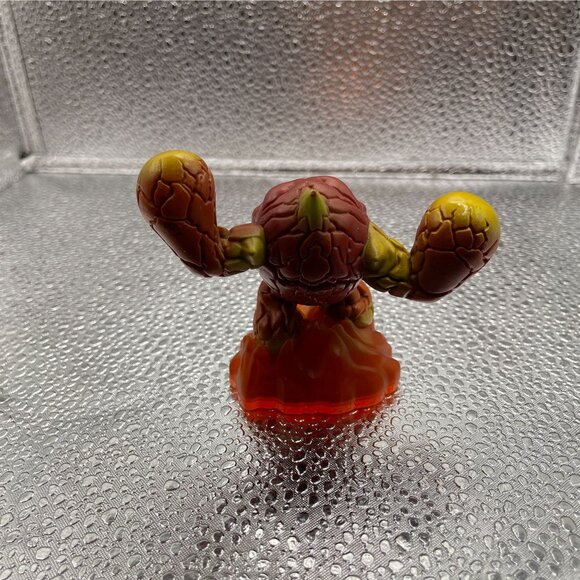 LightCore – Eruptor Action Figure - Picture 3 of 5